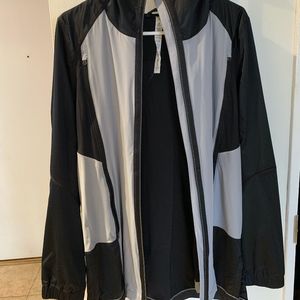 Lululemon Women's Black & Gray Hooded Rain Jacket